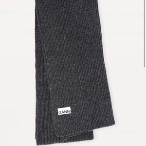 NWT Ganni wool scarf